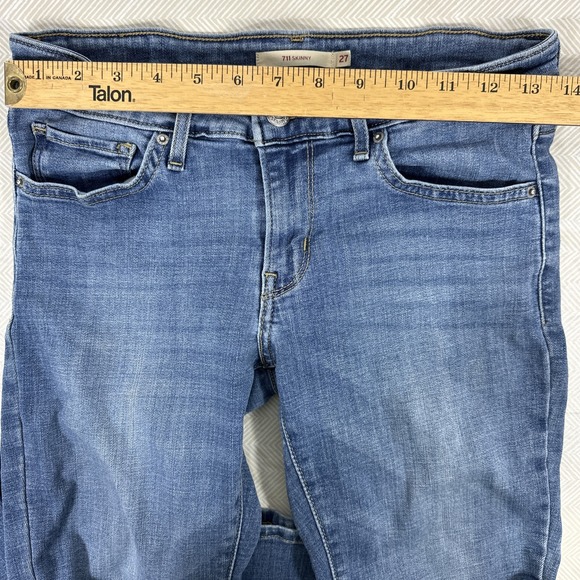 Levi's‎ Women's 711 Skinny Jeans Size 27 Blue Medium Wash Stretch Denim Pants - Picture 2 of 12